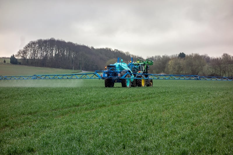 Fertilizing a plant